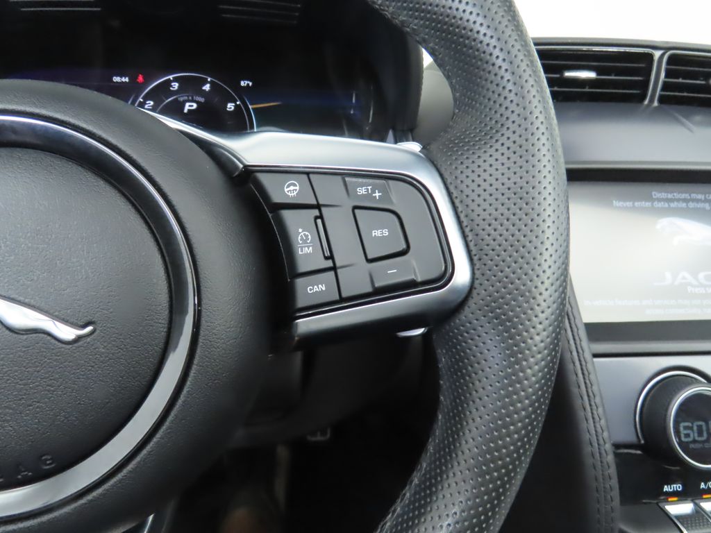 2021 Jaguar F-TYPE R photo 19
