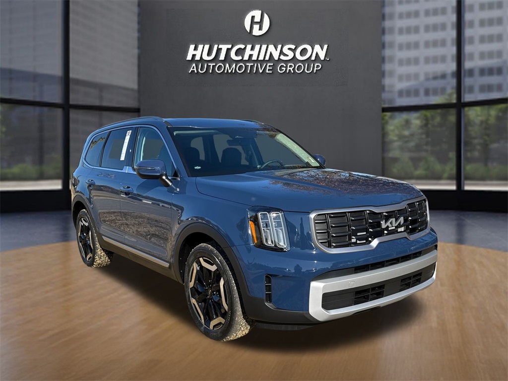 2025 Kia Telluride S's photo
