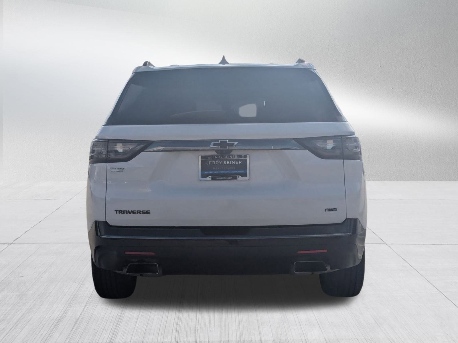 2020 Chevrolet Traverse Premier photo 2