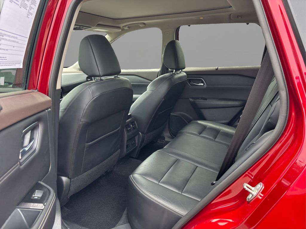 2021 Nissan Rogue SL photo 10