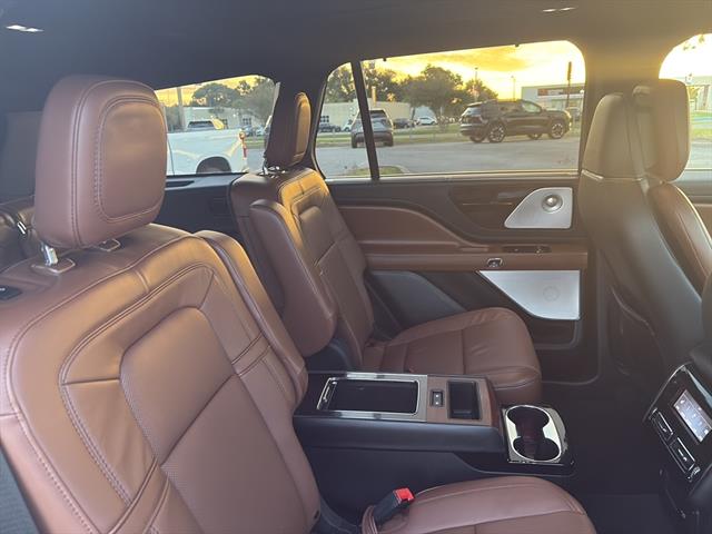 2023 Lincoln Aviator Reserve photo 9