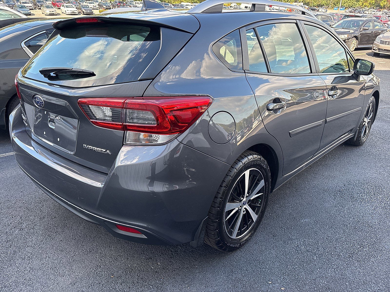 2021 Subaru Impreza Premium photo 4