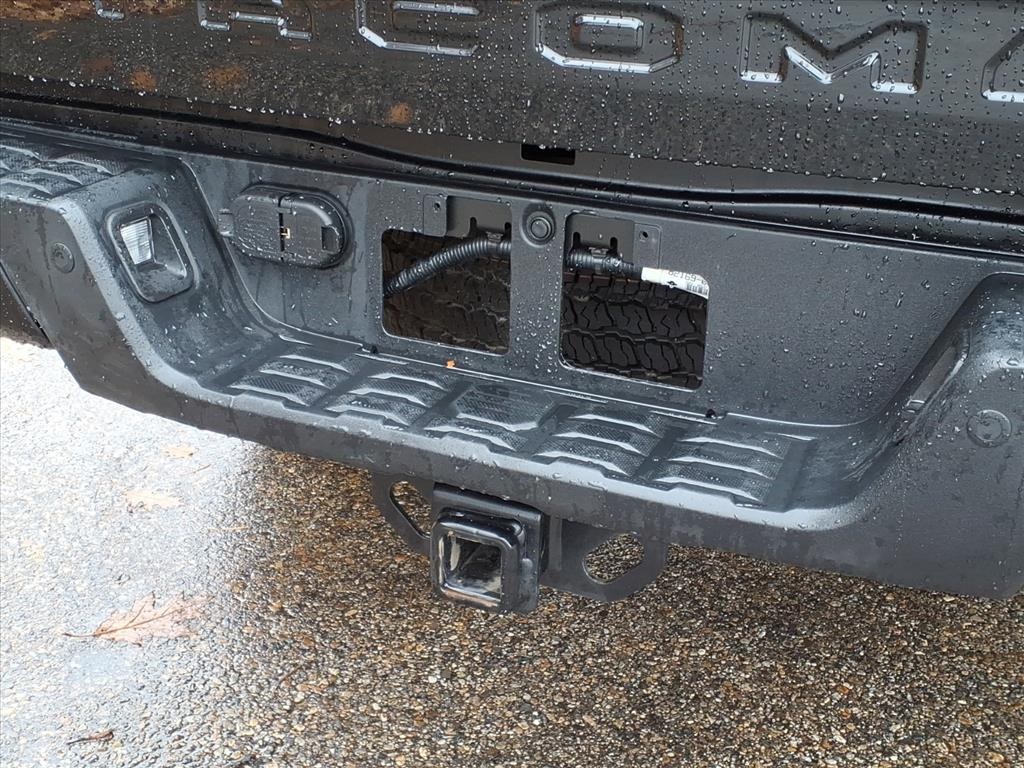 2023 Toyota Tacoma TRD Off-Road photo 3