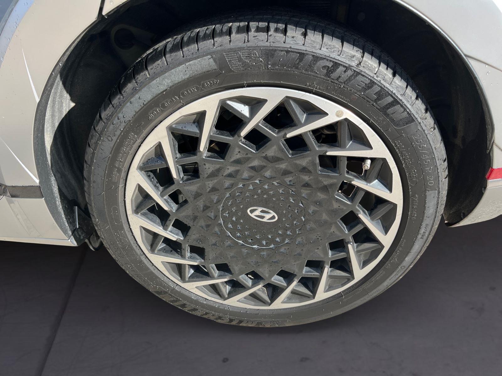 2024 Hyundai Ioniq 5 Limited photo 12