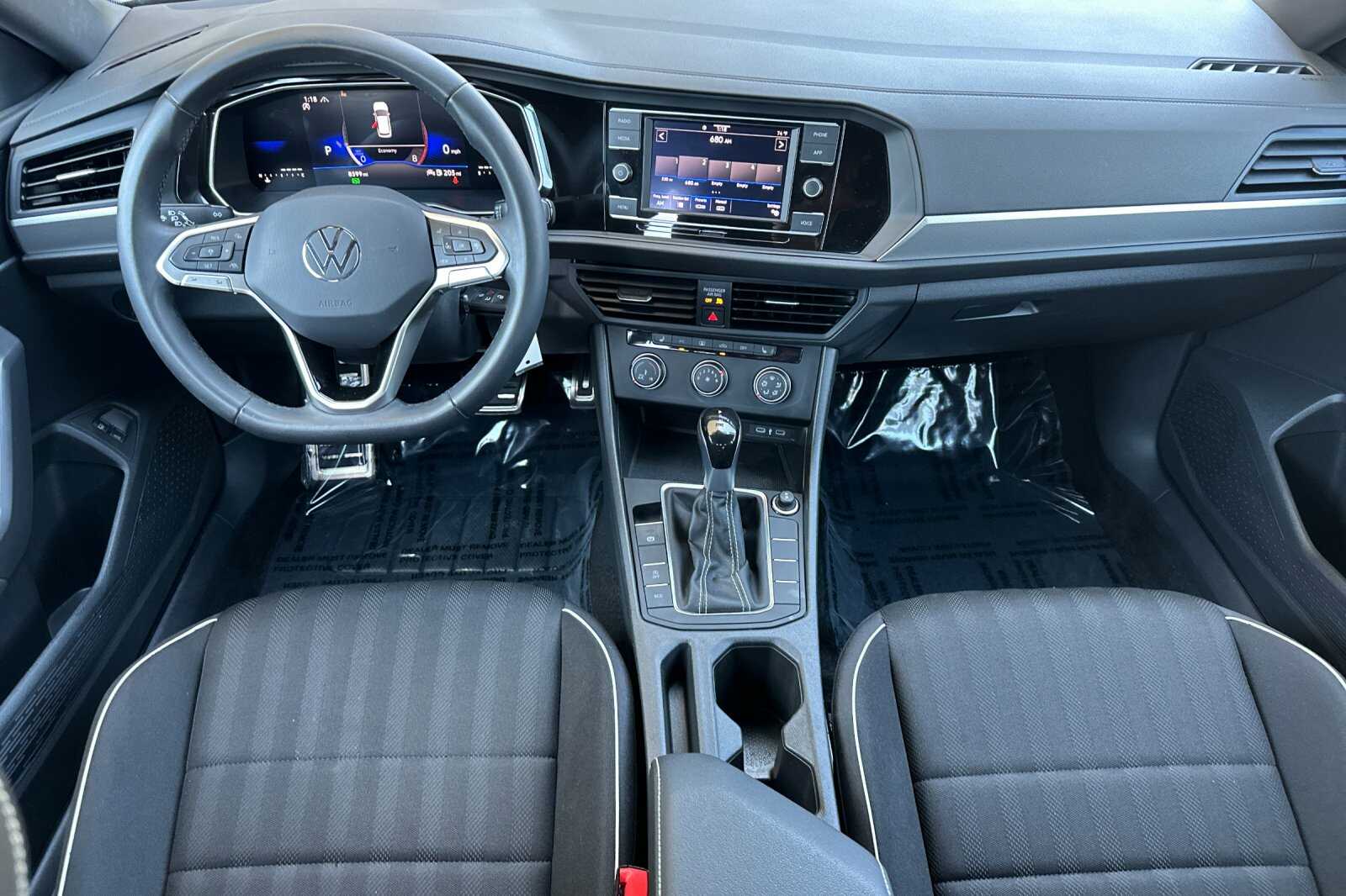 2024 Volkswagen Jetta 1.5T Sport photo 13