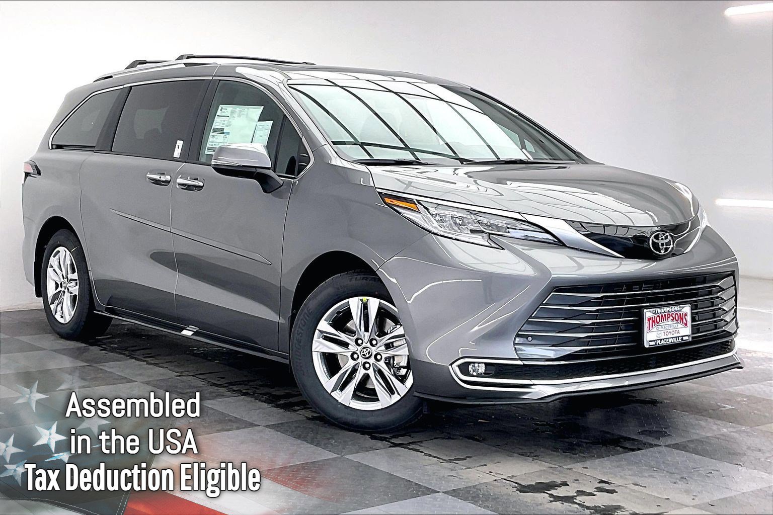 2026 Toyota Sienna Limited's photo