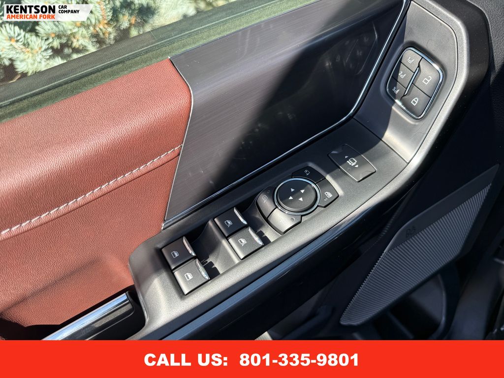2022 Ford F-150 Lariat photo 22