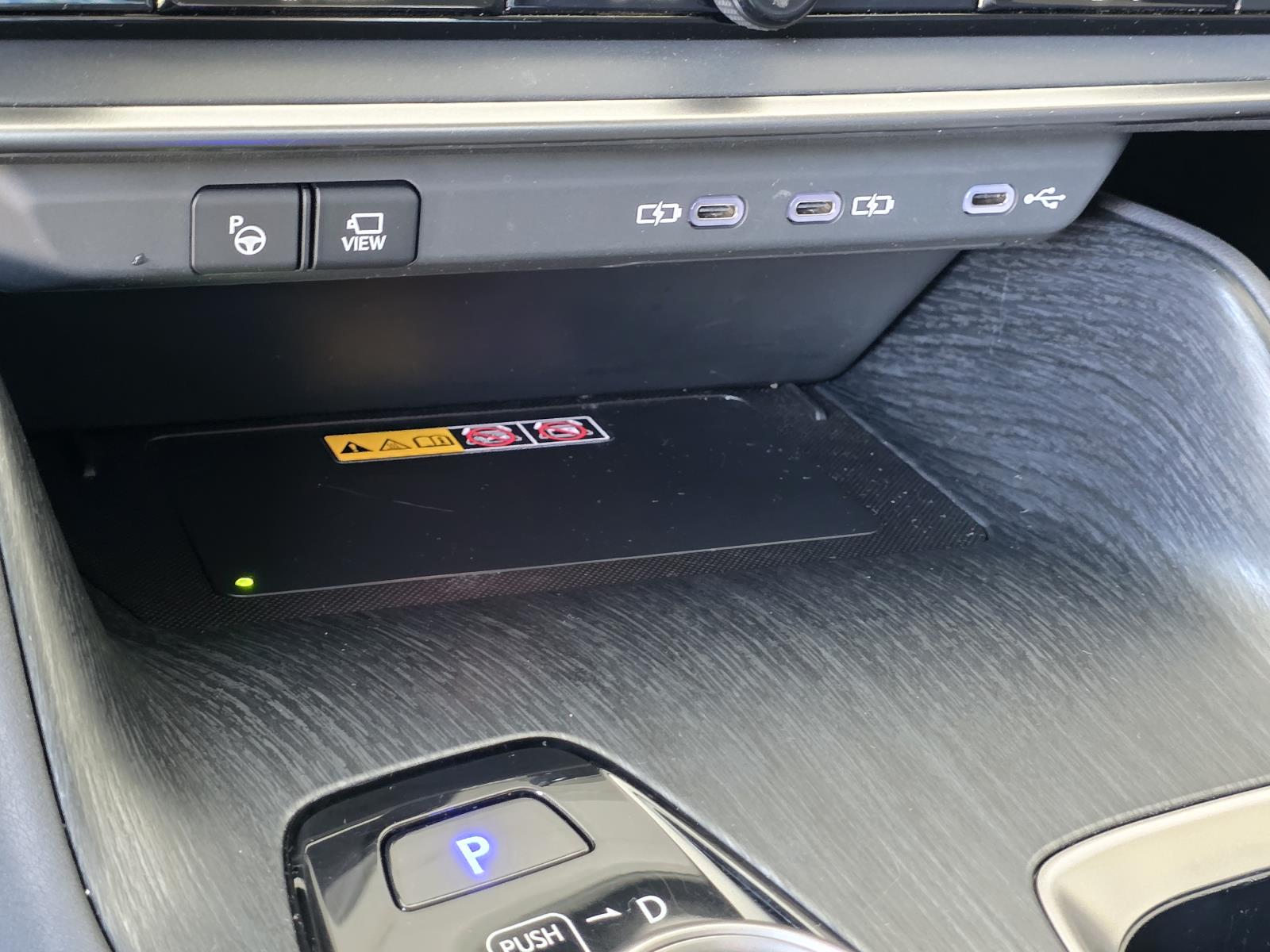 2023 Lexus RZ 450e Luxury photo 25