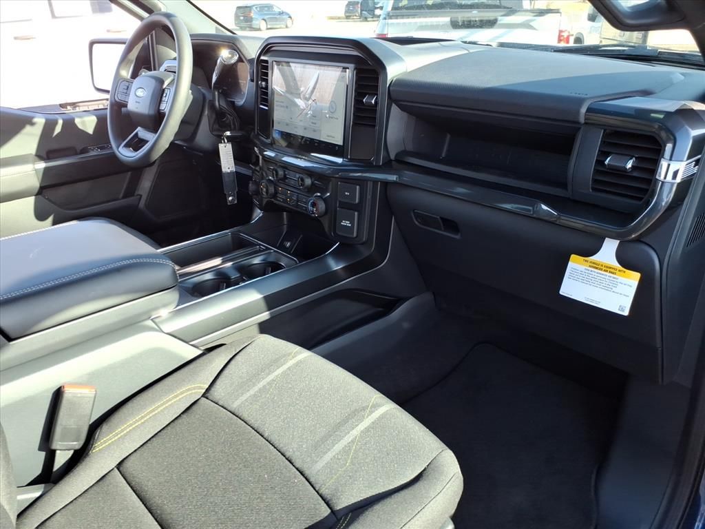 2025 FORD F-150 - Image 37