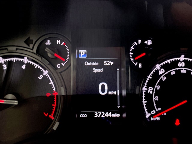 2024 Toyota 4Runner SR5 Premium photo 8