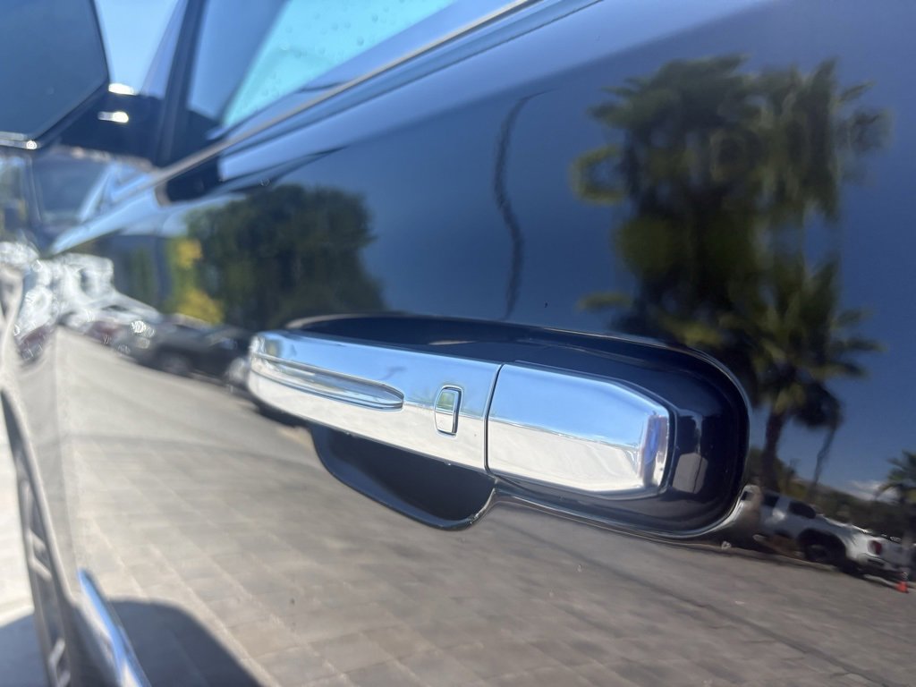 2015 Cadillac Escalade Premium photo 8