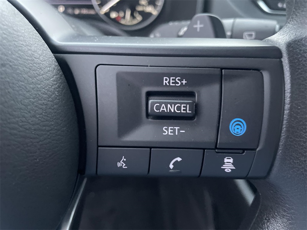 2024 Nissan Rogue SV photo 23