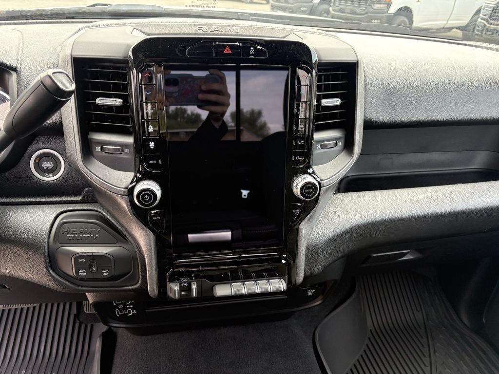 2025 Ram 2500 Tradesman photo 10