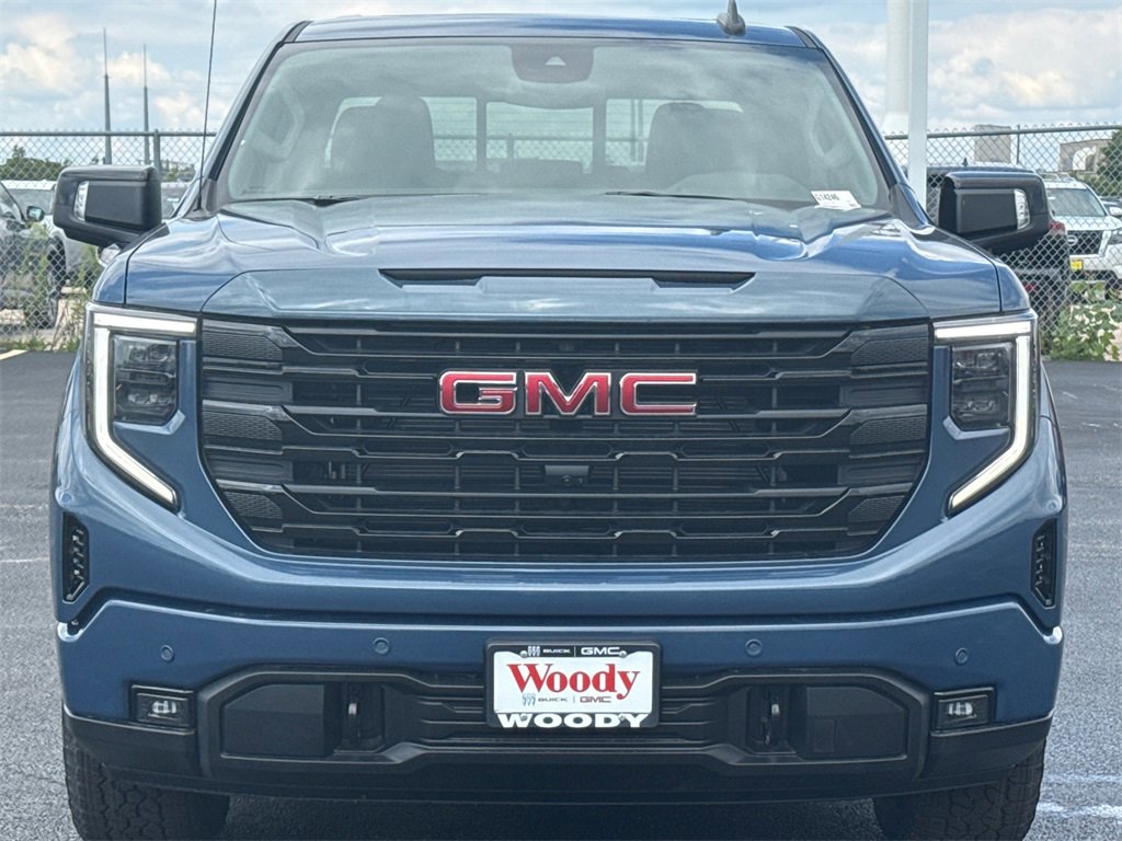 2026 GMC SIERRA - Image 2