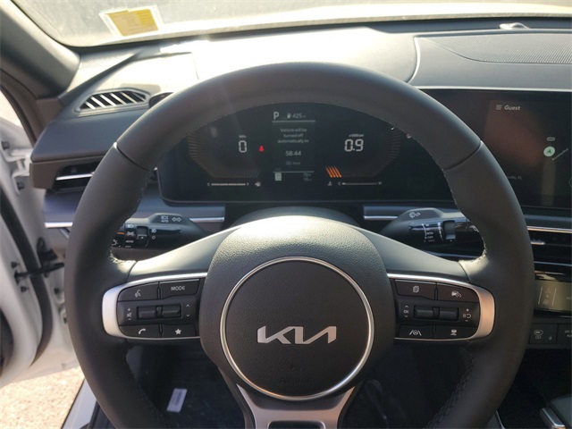 2025 Kia K5 GT-Line photo 14