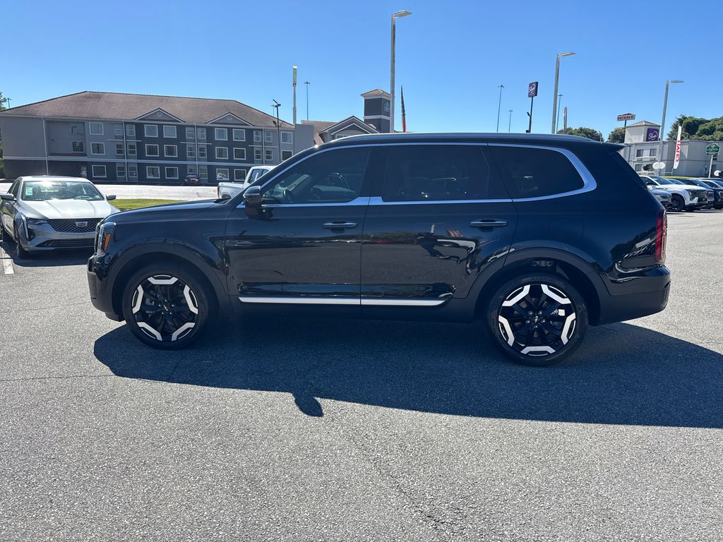 2024 Kia Telluride S photo 6