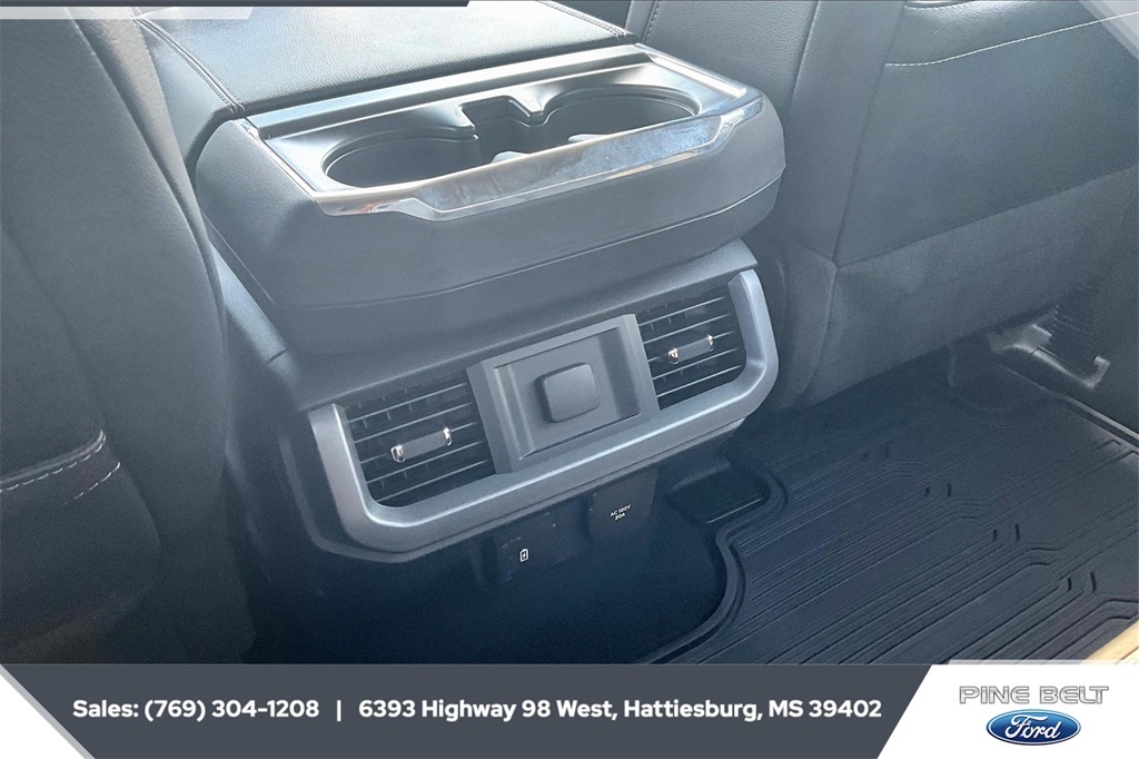 2023 Ford F-150 Lariat photo 24