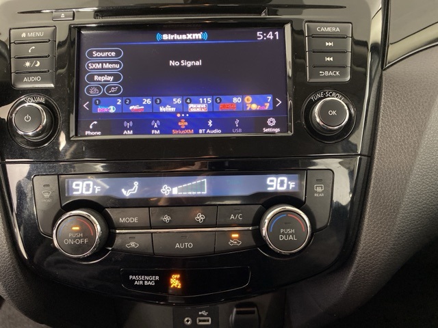 2022 Nissan Rogue Sport SV photo 18