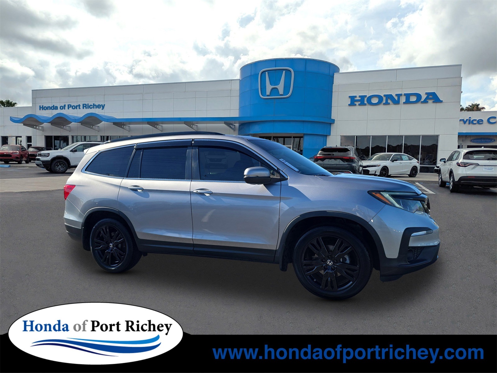 2022 Honda Pilot SE's photo