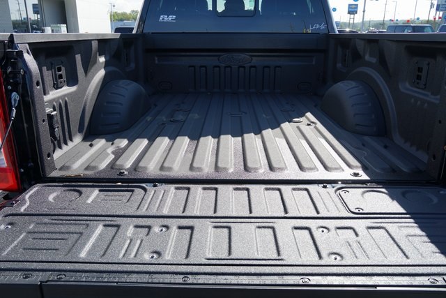 2025 FORD F-350 - Image 37