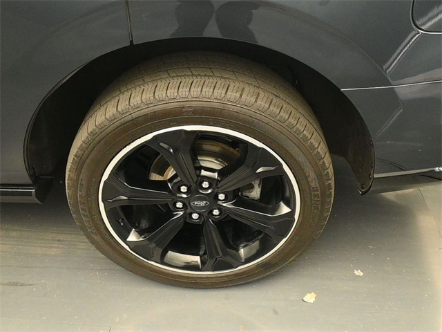 2023 Ford Expedition Limited photo 6