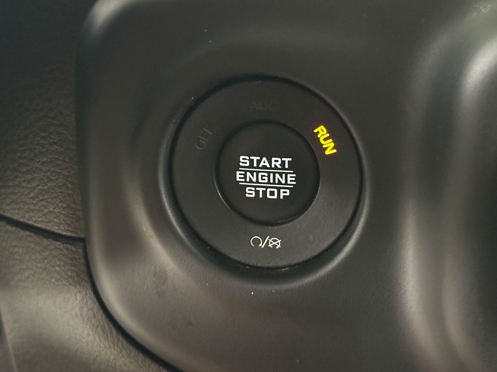 2020 Jeep Gladiator Overland photo 21