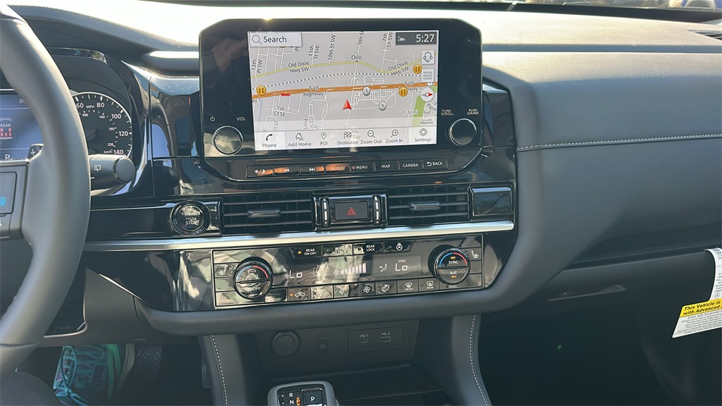 2025 Nissan Pathfinder SL photo 22