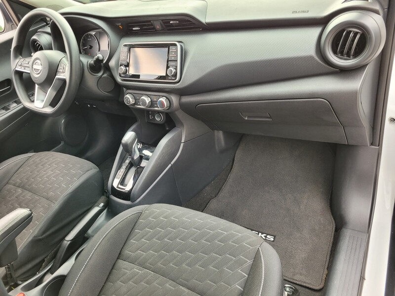 2022 Nissan Kicks S photo 15