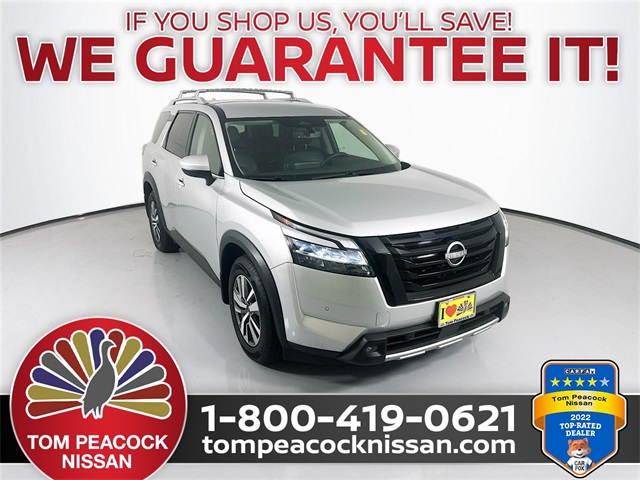 2023 Nissan Pathfinder SL's photo