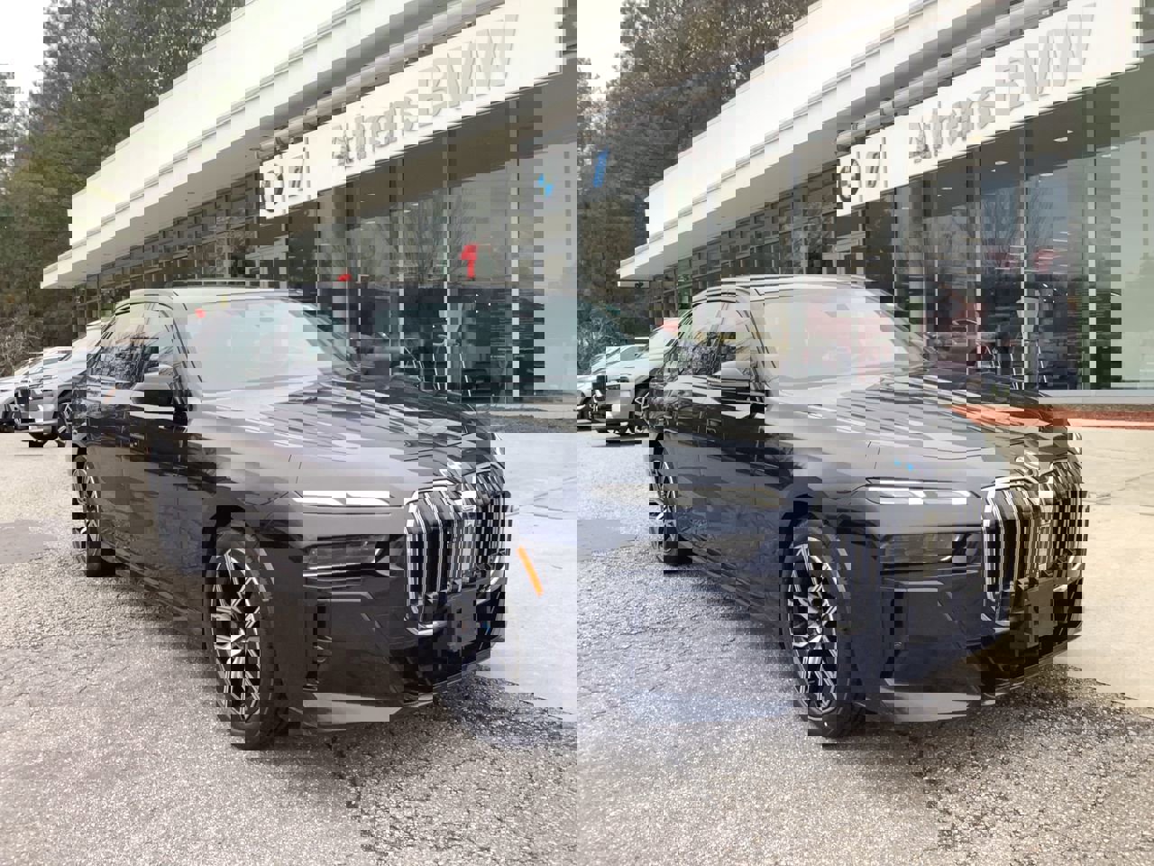 2023 BMW 7 Series 740i's photo