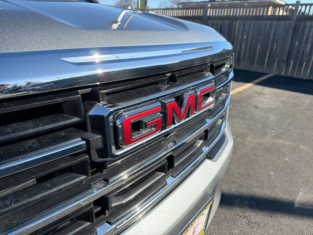 2025 GMC ACADIA - Image 30