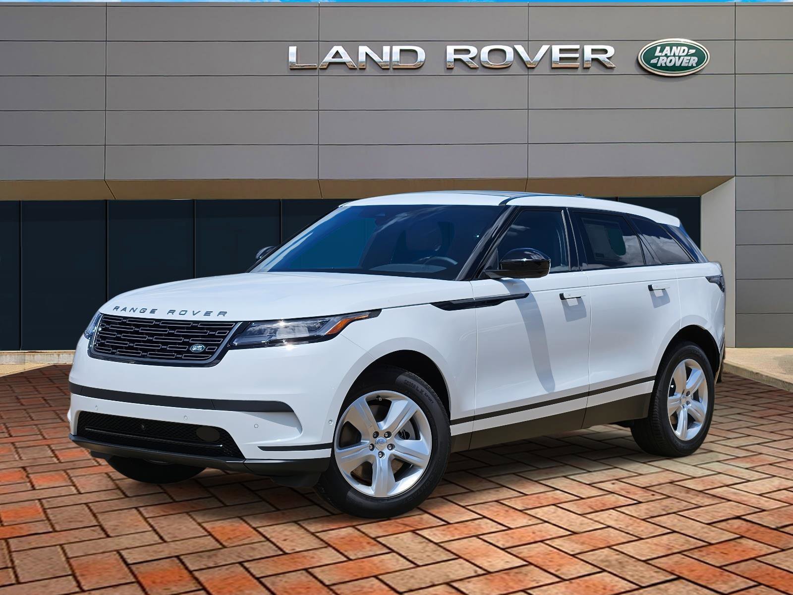 2026 Land Rover Range Rover Velar S's photo