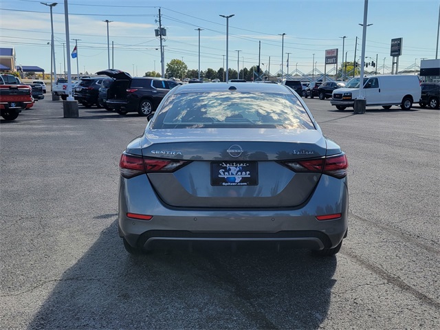 2025 Nissan Sentra SV photo 4