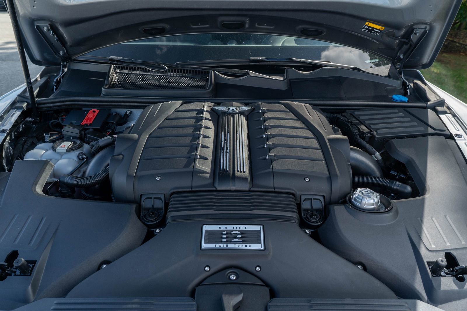 2017 Bentley Bentayga W12 photo 13