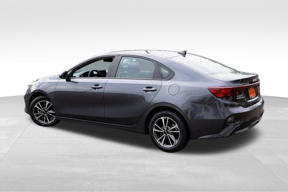 2023 Kia Forte LXS photo 8