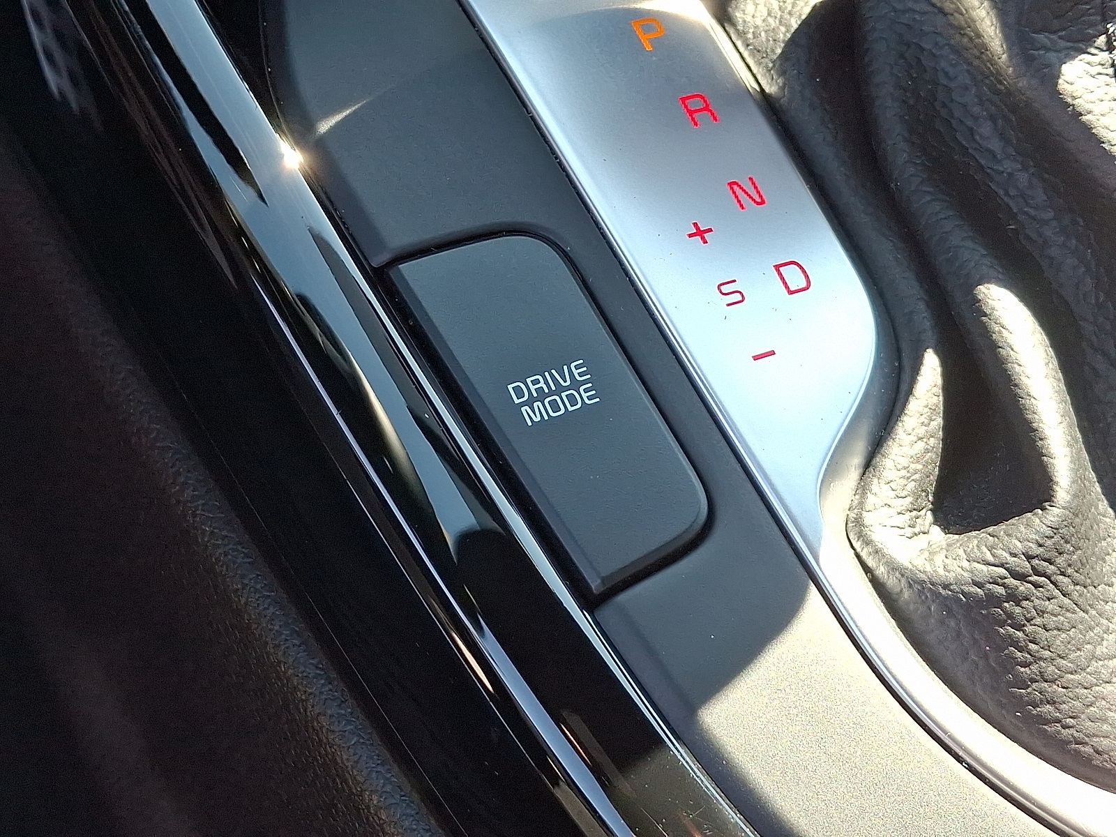 2021 Kia Forte GT-Line photo 24