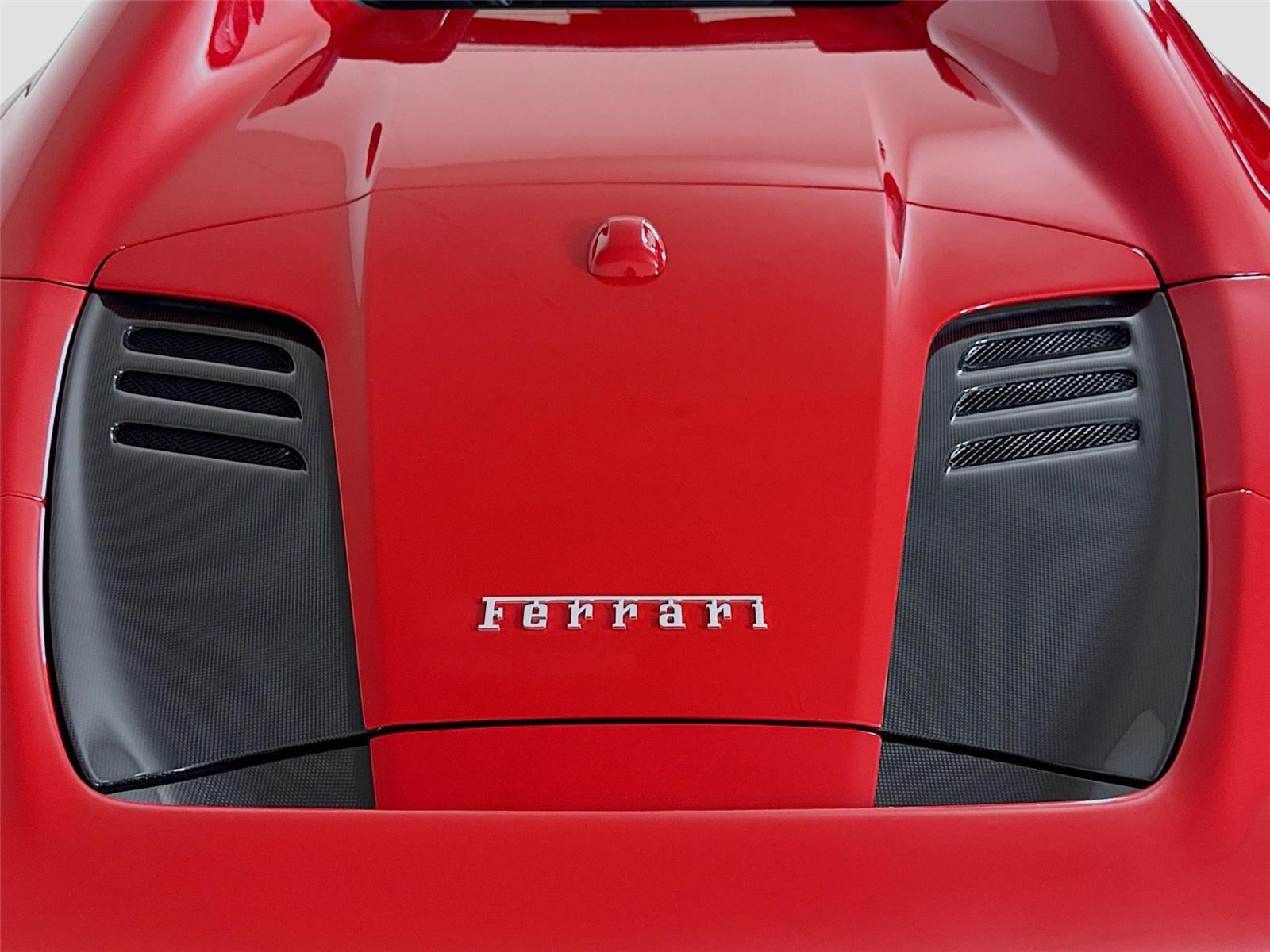 2022 Ferrari F8 Spider photo 27