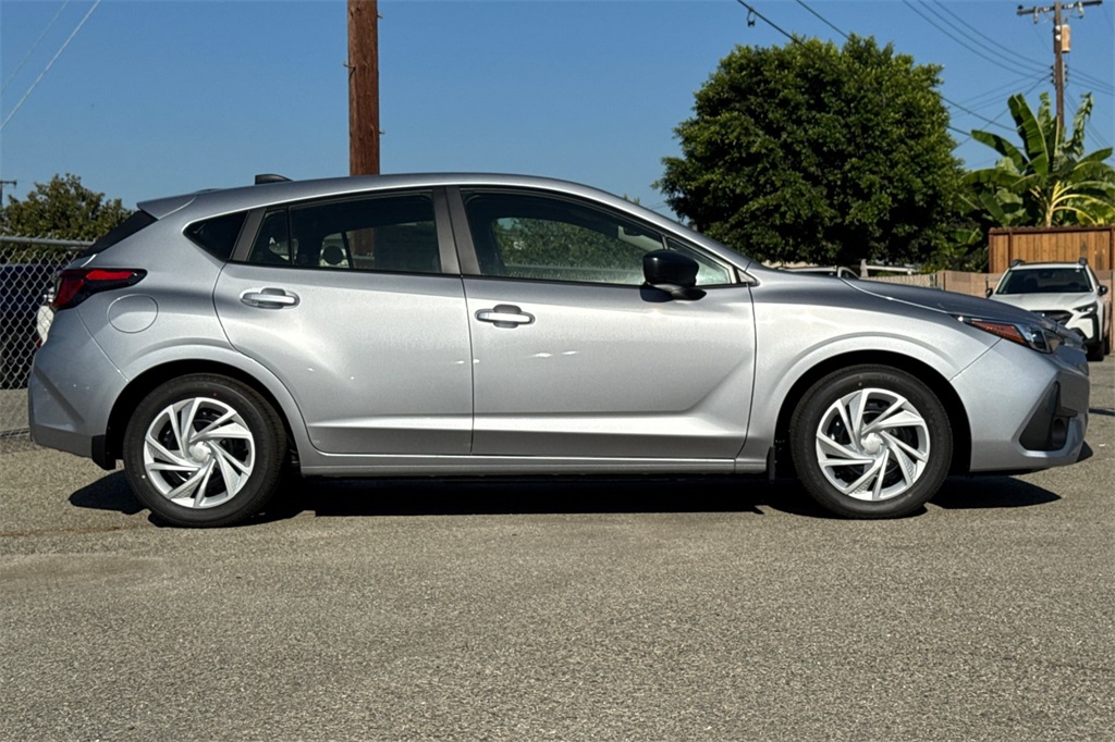 2025 Subaru Impreza Base photo 3