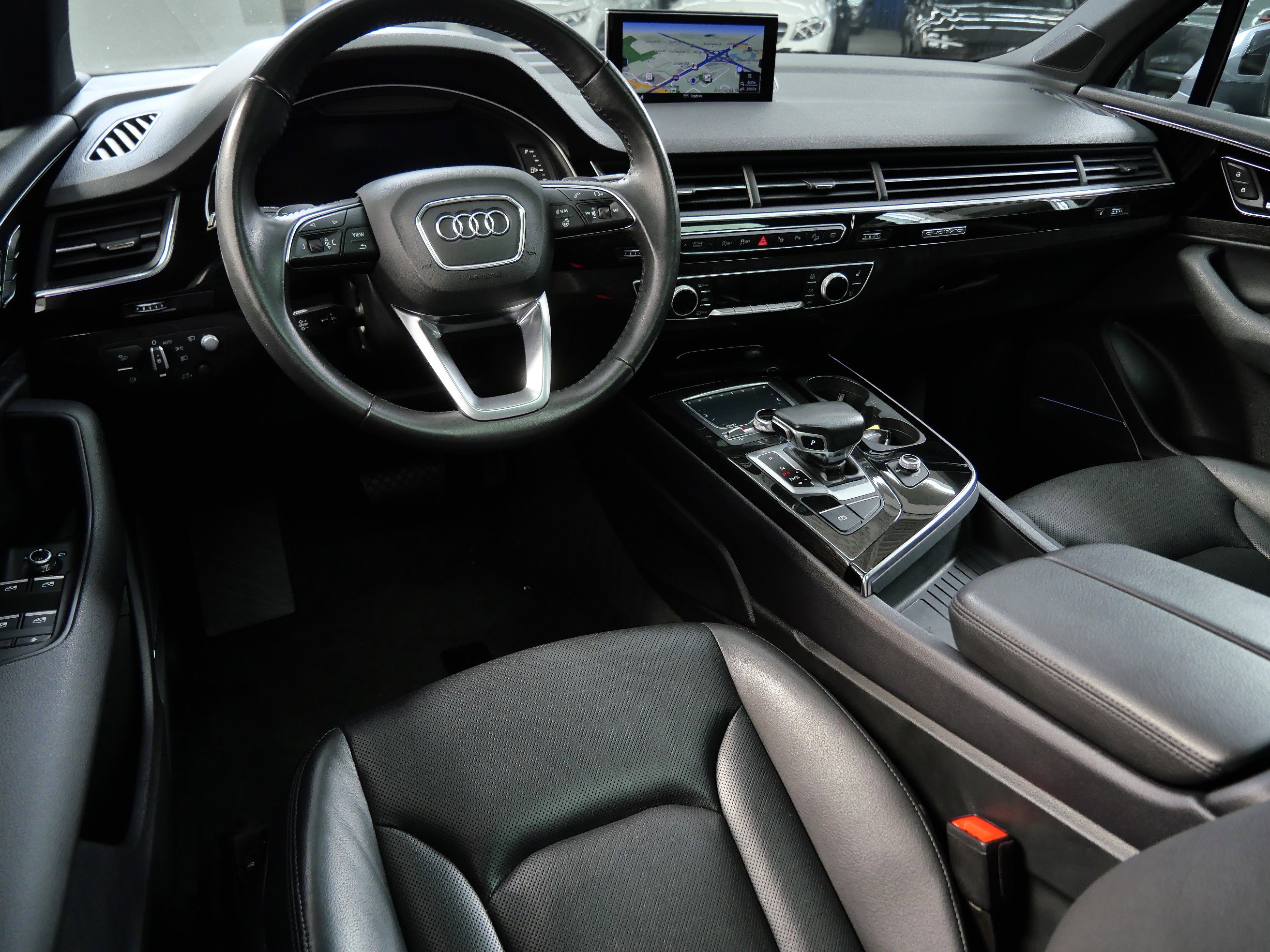 Used 2019 Audi Q7 Prestige with VIN WA1VAAF74KD018388 for sale in Minnetonka, Minnesota