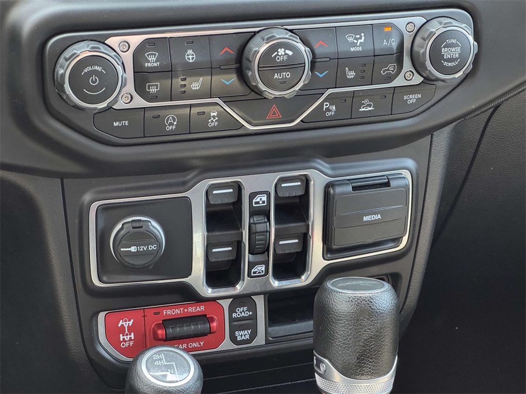 2020 Jeep Gladiator Rubicon photo 18