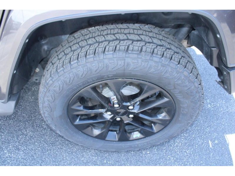 2022 Jeep Wrangler Unlimited Sahara 4xe photo 7