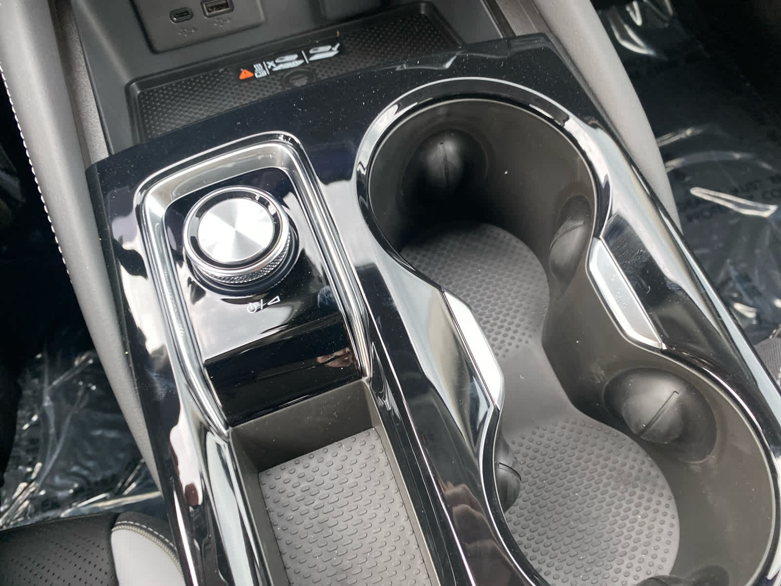 2025 Buick Envision Sport Touring photo 26