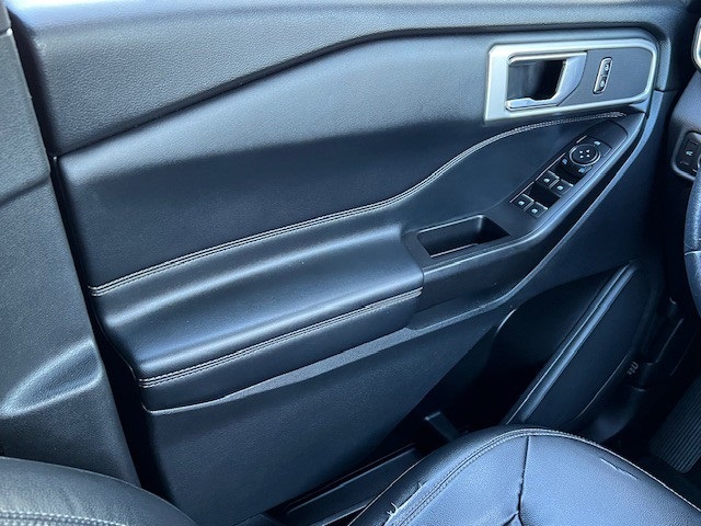 2020 Ford Explorer XLT photo 30