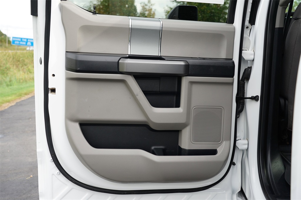 2021 Ford F-250 photo 17