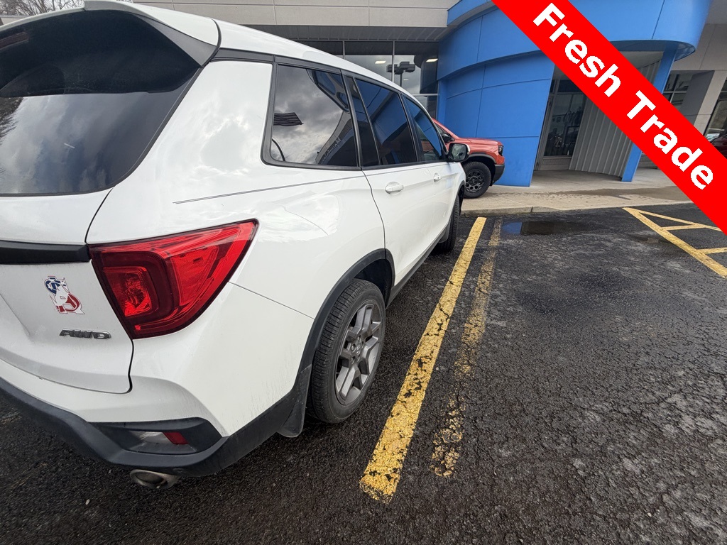 2023 Honda Passport EX-L photo 3