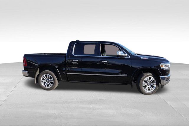 2022 Ram 1500 Limited photo 2