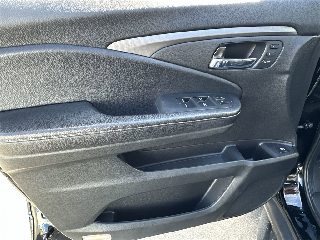 2022 Honda Ridgeline RTL-E photo 21