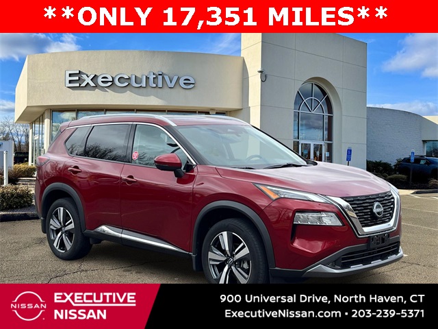 2022 Nissan Rogue SL's photo