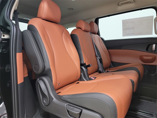 2026 Kia Carnival EX photo 18