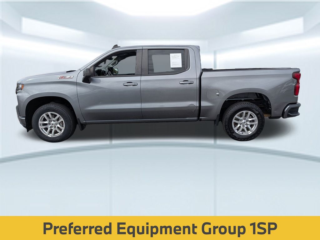 2021 Chevrolet Silverado 1500 RST photo 2